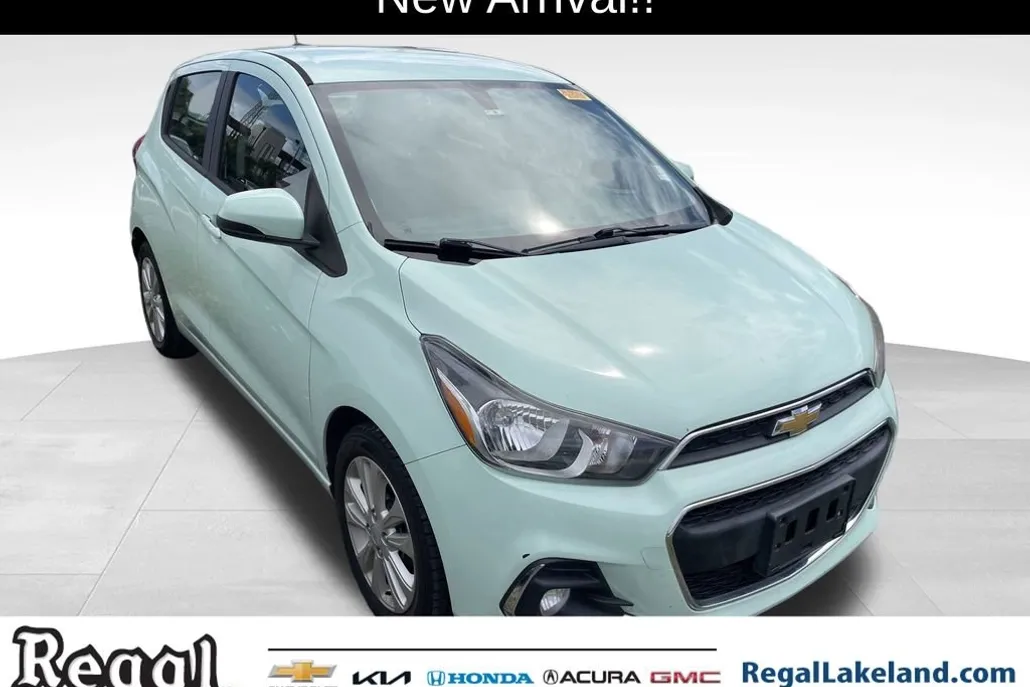 2017 Chevrolet Spark 1LT LT photo 1