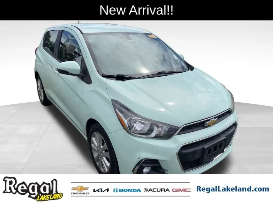 2017 Chevrolet Spark 1LT LT photo 1