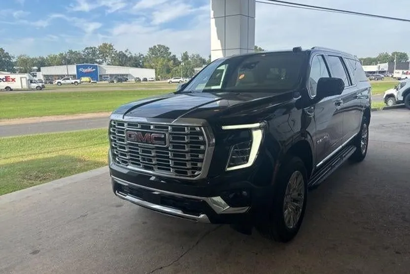 2026 Gmc Yukon XL Denali photo 1