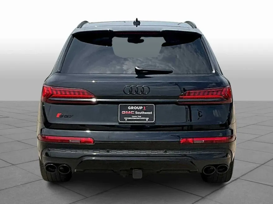 2023 Audi SQ7 Prestige photo 1