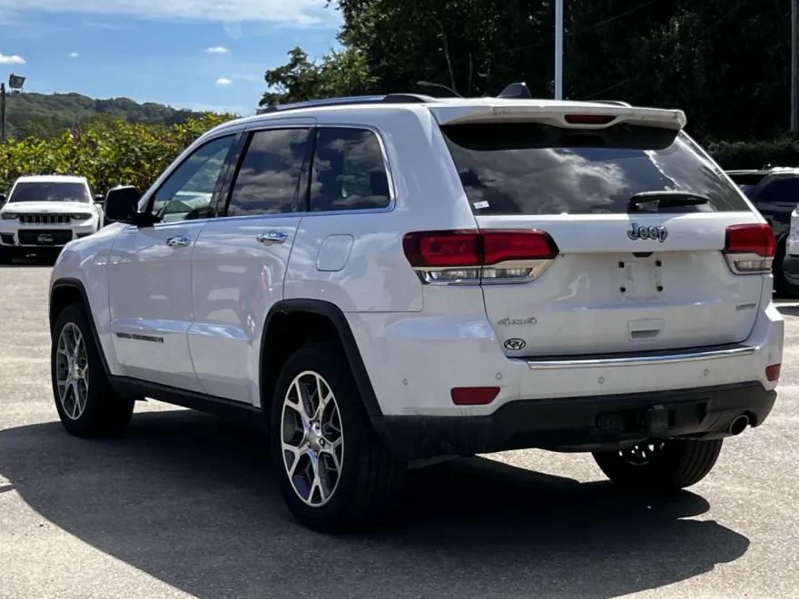 2022 Jeep Cherokee Limited photo 1