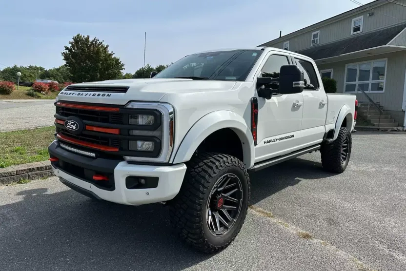 2024 Ford F-250 photo 1