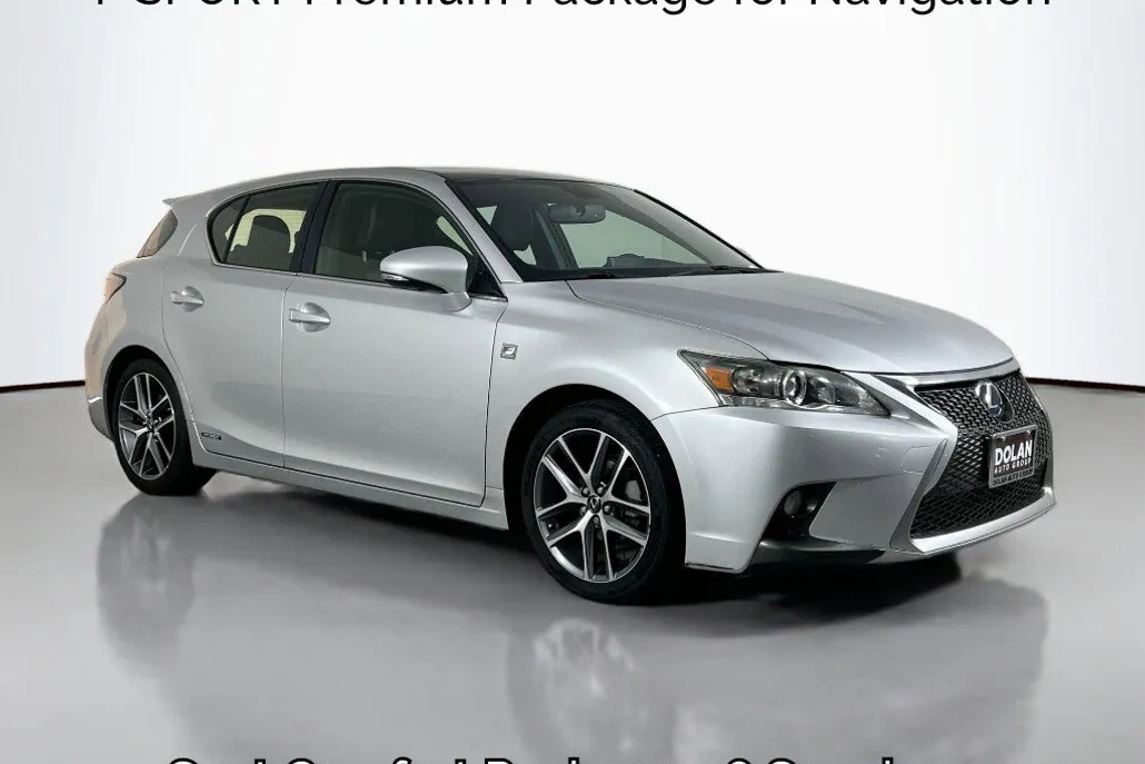 2014 Lexus CT 200h photo 1