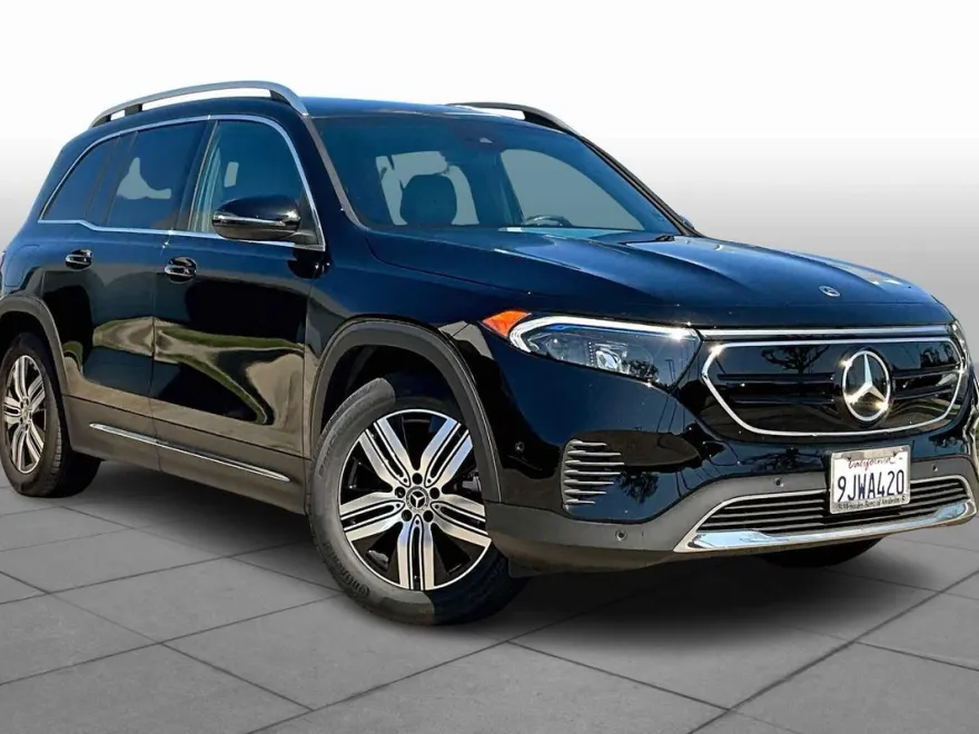 2023 Mercedes Benz EQB 300 4MATIC photo 1