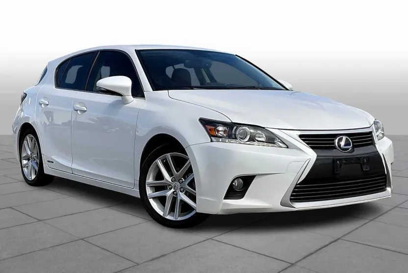 2014 Lexus CT 200h photo 1