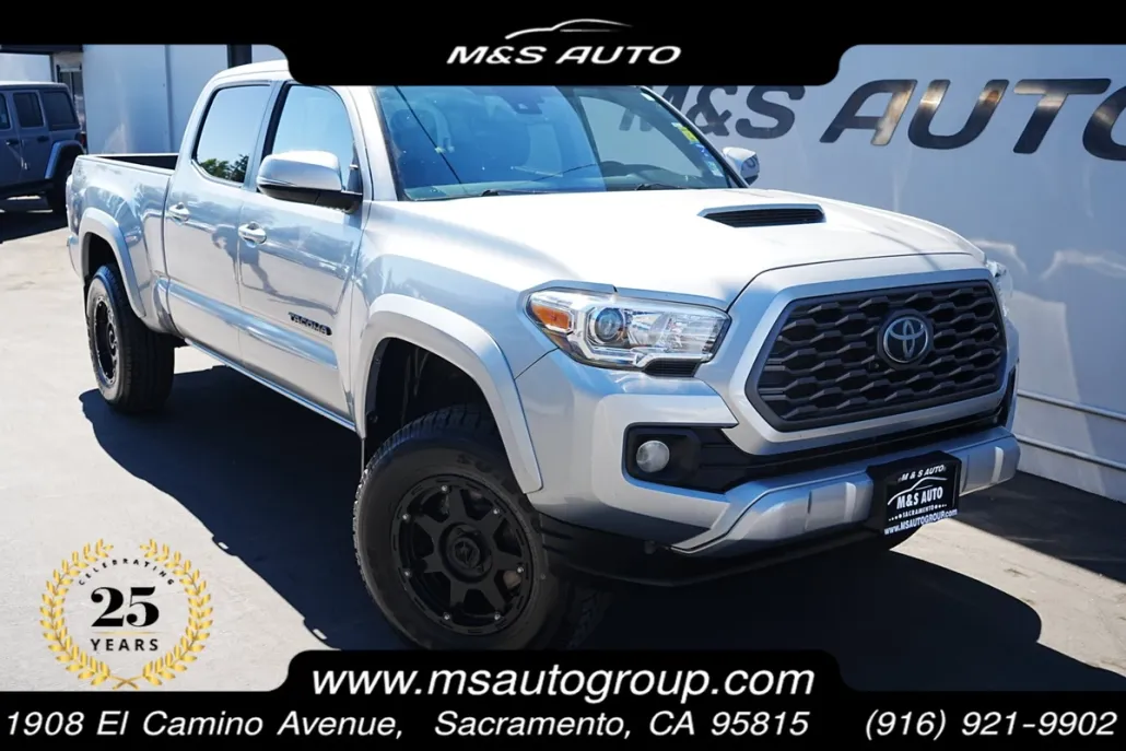 2022 Toyota Tacoma TRD Sport photo 1