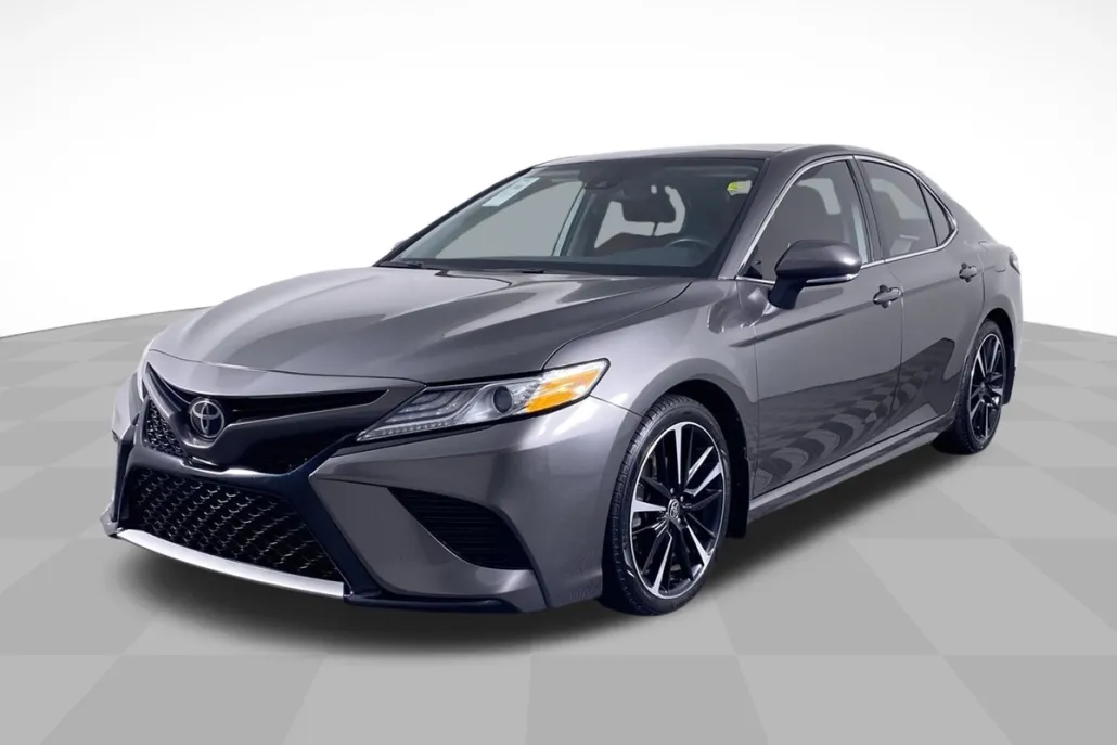 2020 Toyota Camry XSE photo 1