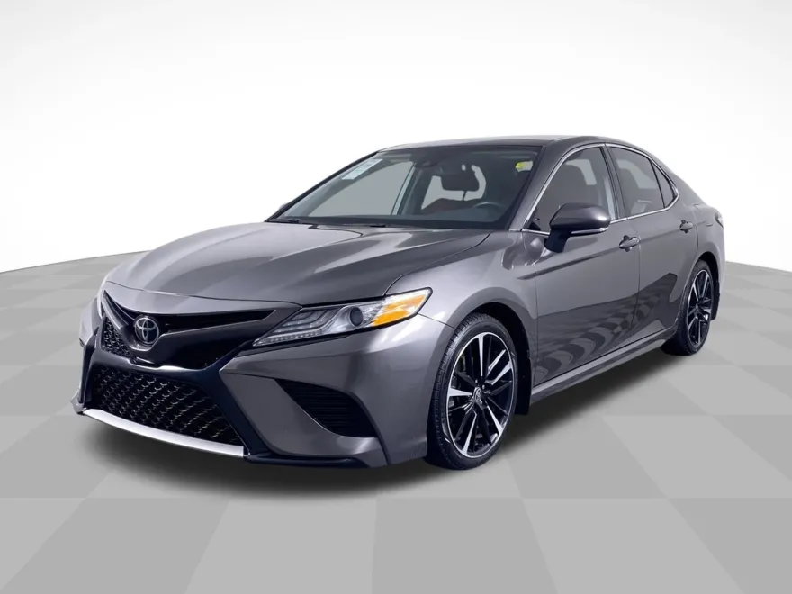 2020 Toyota Camry XSE photo 1
