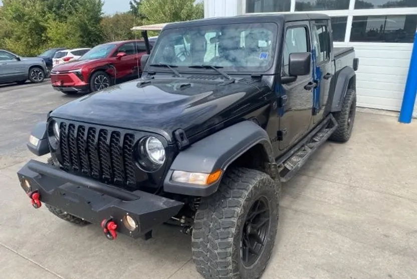 2023 Jeep Gladiator Sport photo 1