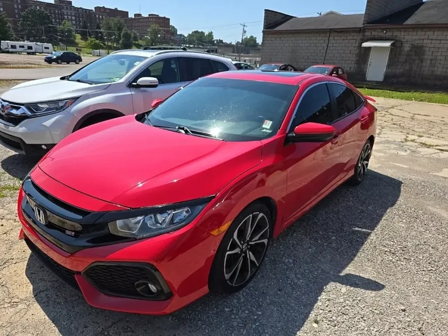 2018 Honda Civic Si photo 1
