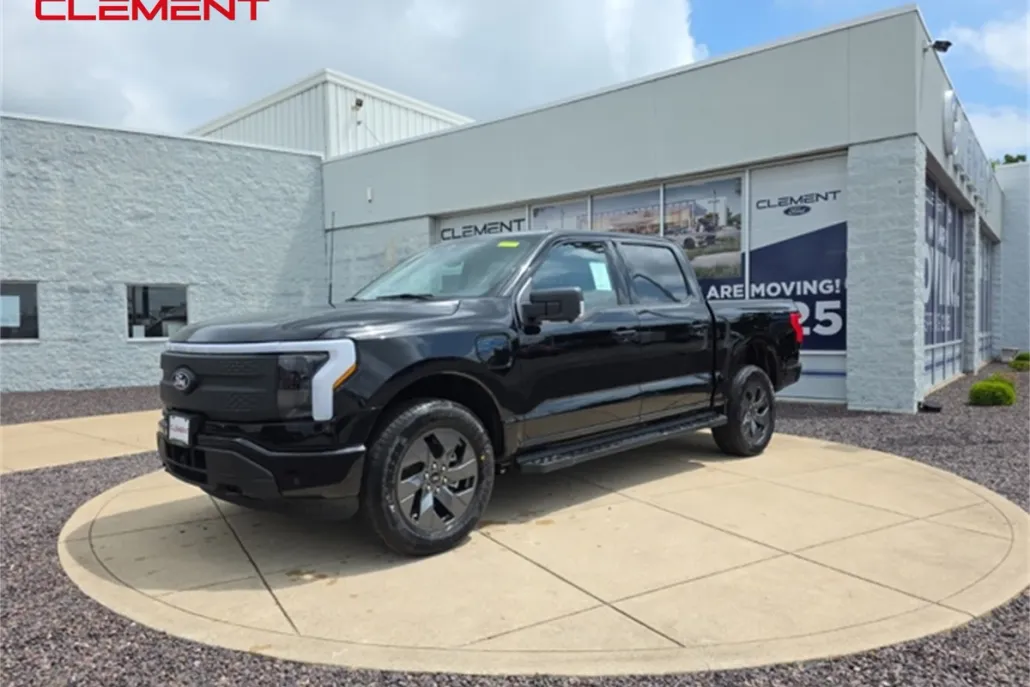 2025 Ford F-150 Lightning photo 1