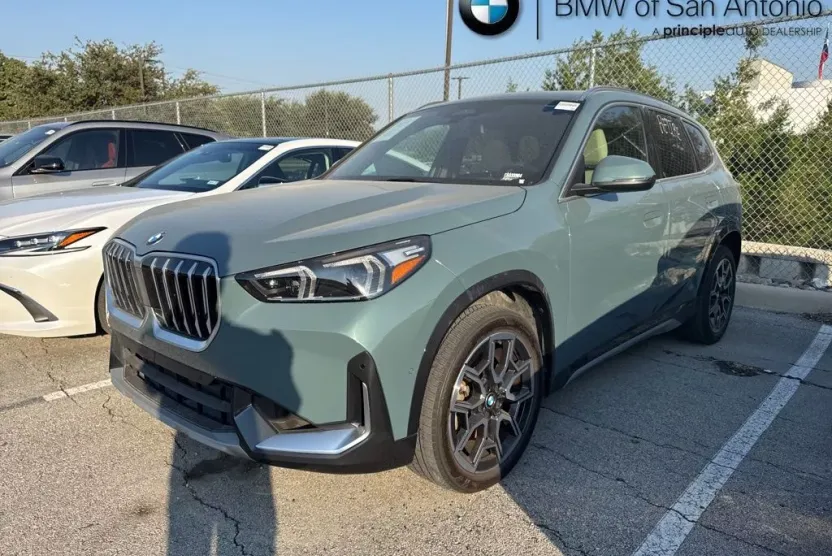 2025 Bmw X1 XDrive28i photo 1