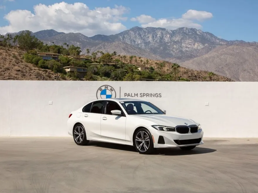 2023 Bmw 330i photo 1