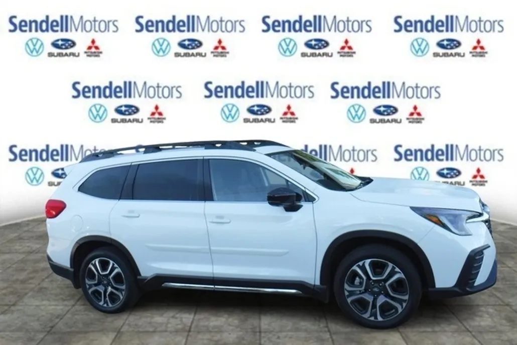 2025 Subaru Ascent Limited photo 1