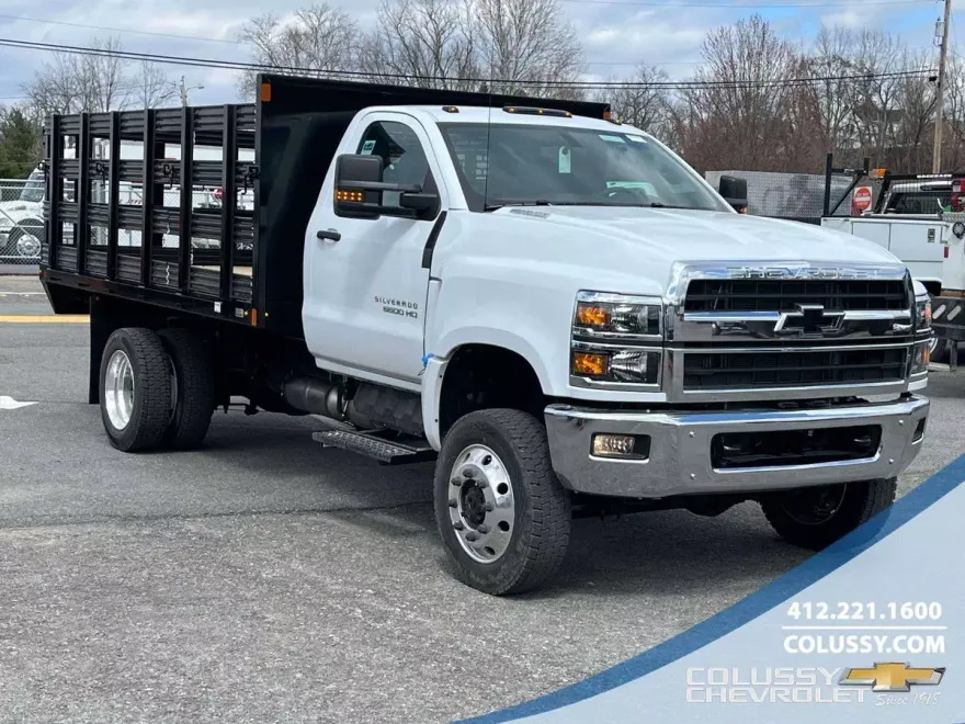 2024 Chevrolet Silverado 6500HD Work Truck photo 1