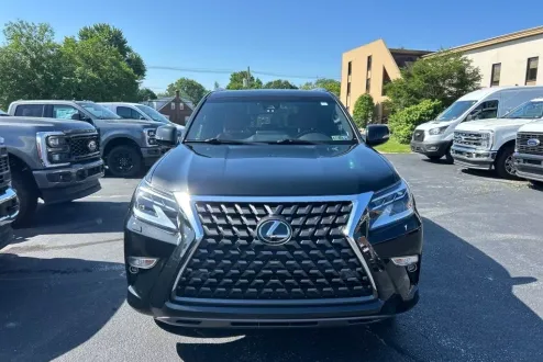 2023 Lexus GX 460 photo 3