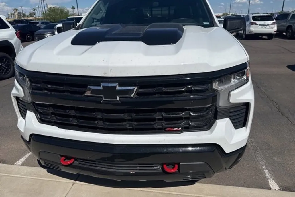 2024 Chevrolet Silverado 1500 LT Trail Boss photo 1