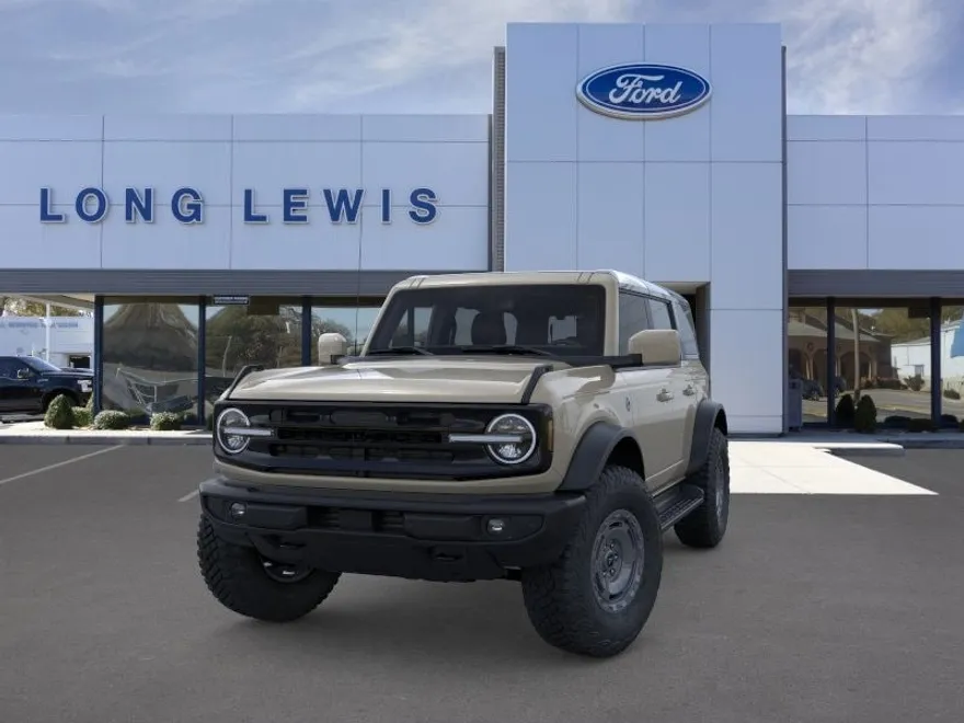 2025 Ford Bronco Outer Banks photo 1