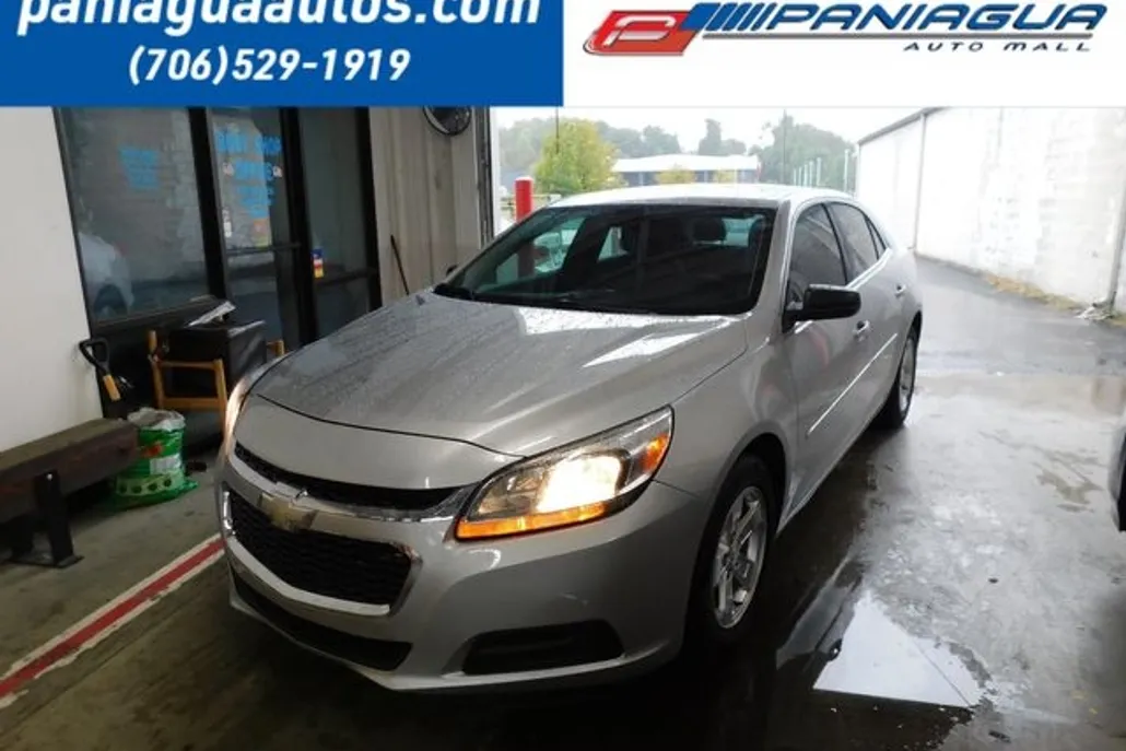2015 Chevrolet Malibu LS photo 1