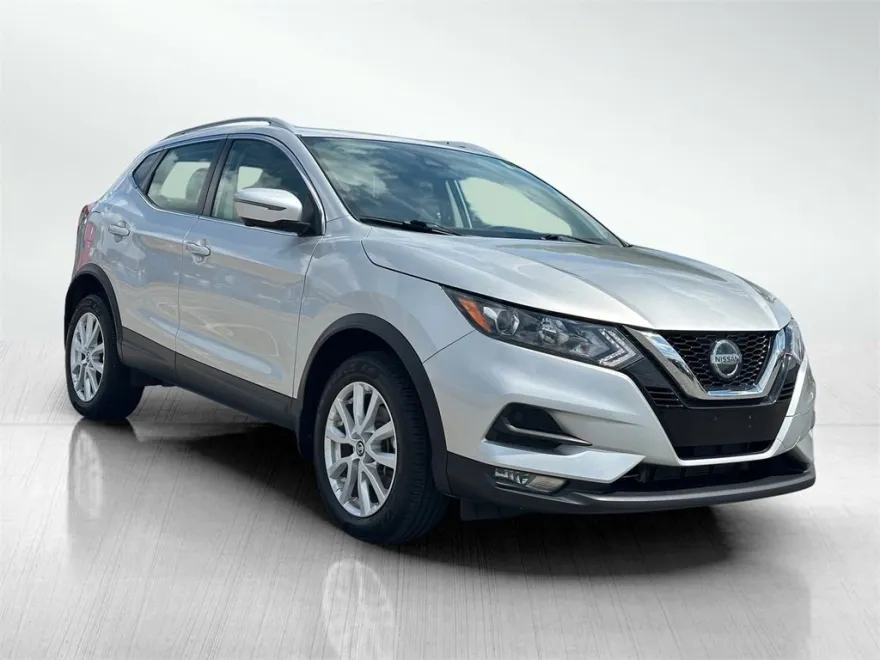 2022 Nissan Rogue Sport SV photo 1