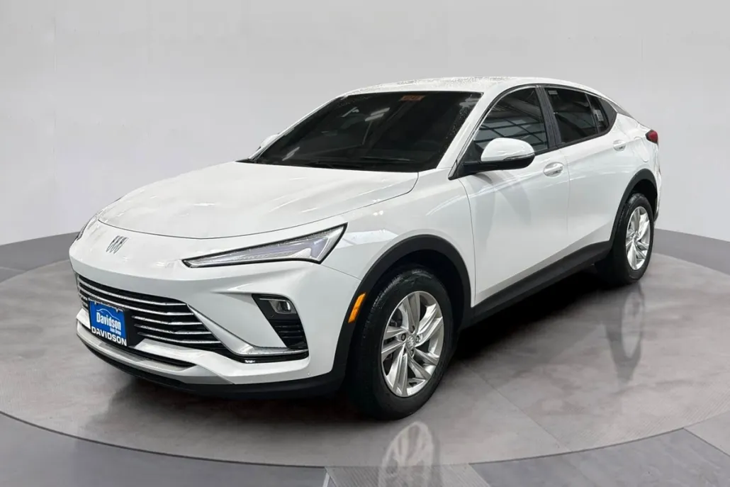 2025 Buick Envista Preferred photo 1