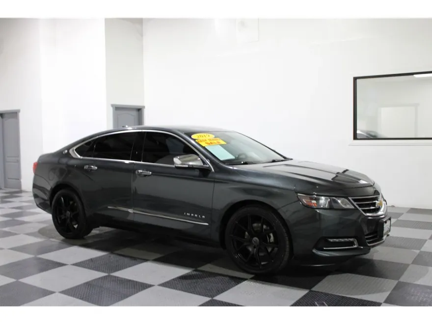 2019 Chevrolet Impala Premier photo 1