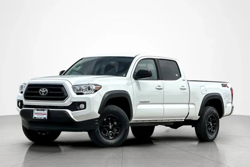 2023 Toyota Tacoma SR5 photo 1
