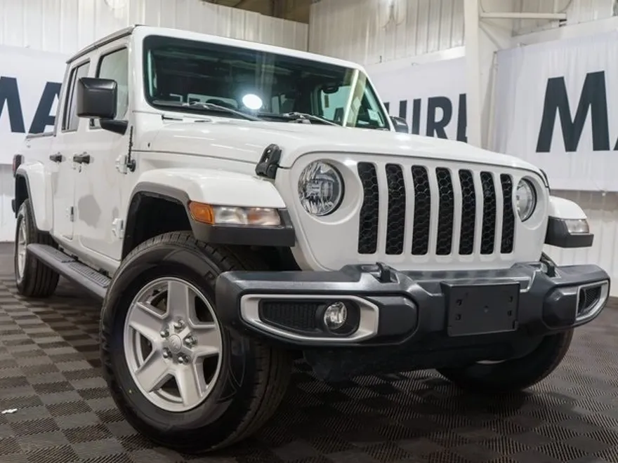 2021 Jeep Gladiator Sport photo 1