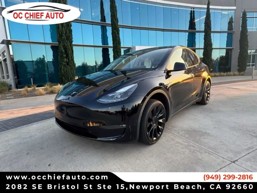 2022 Tesla Model Y Long Range photo 1