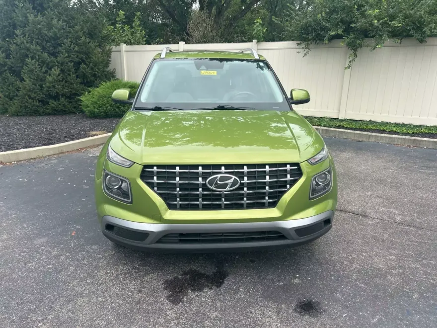2022 Hyundai Venue SEL Limited photo 1