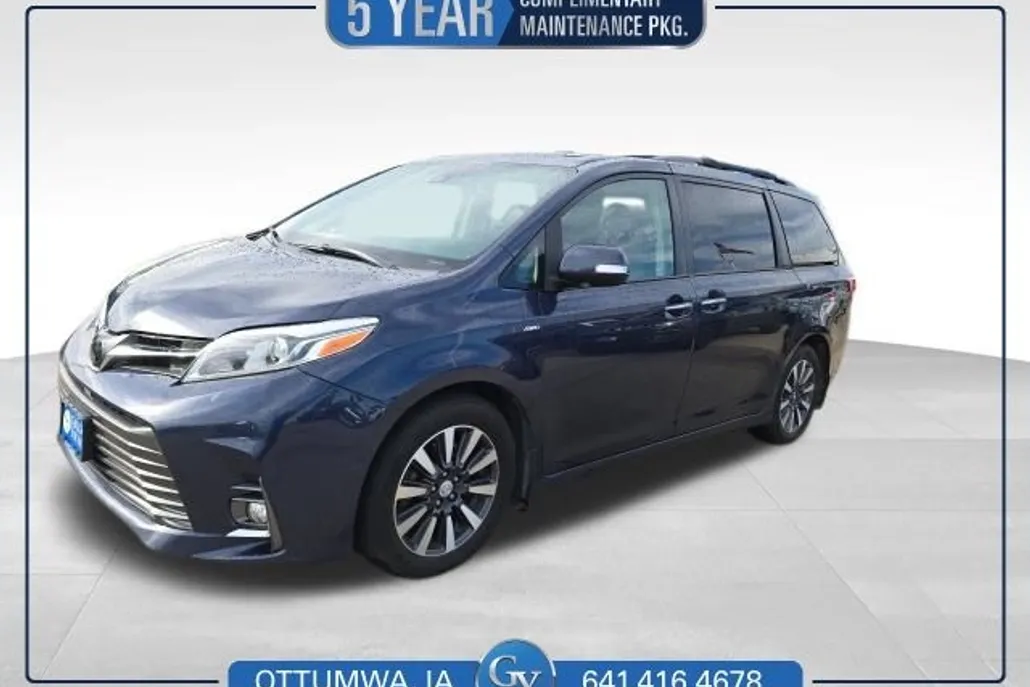2019 Toyota Sienna Limited photo 1