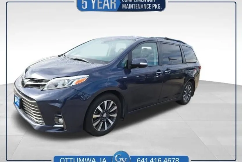 2019 Toyota Sienna Limited photo 1