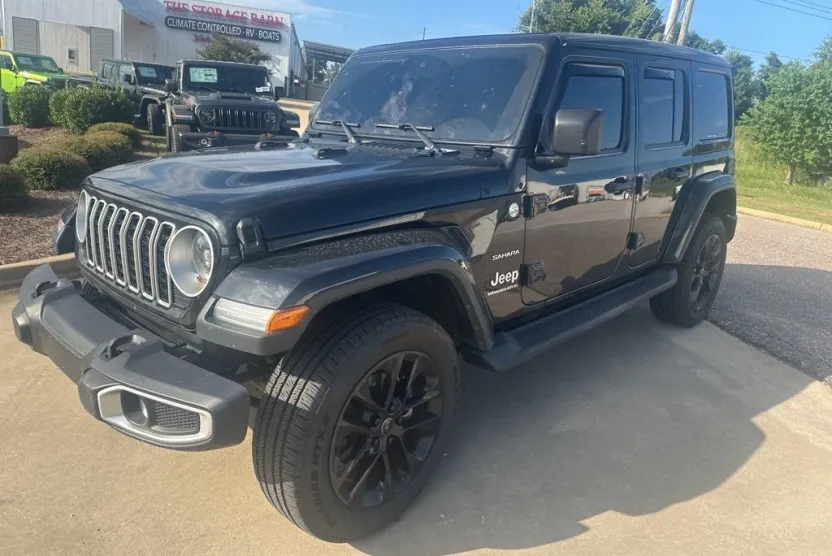 2024 Jeep Wrangler Sahara photo 1