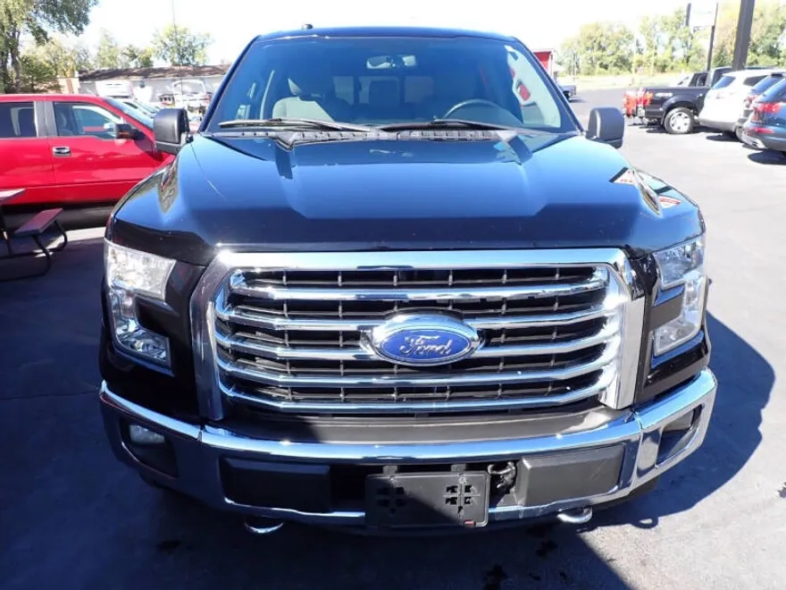 2017 Ford F-150 XLT photo 1