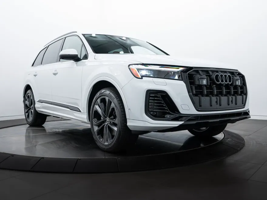 2025 Audi Q7 Premium Plus photo 1