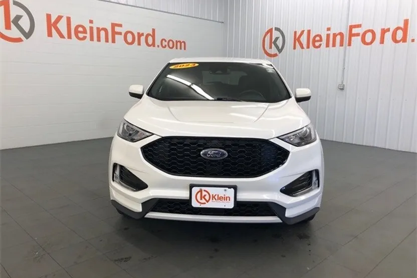 2023 Ford Edge SEL photo 1