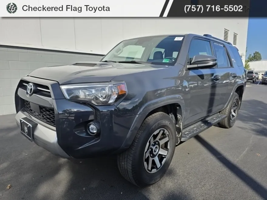 2024 Toyota 4Runner TRD Off-Road Premium photo 1