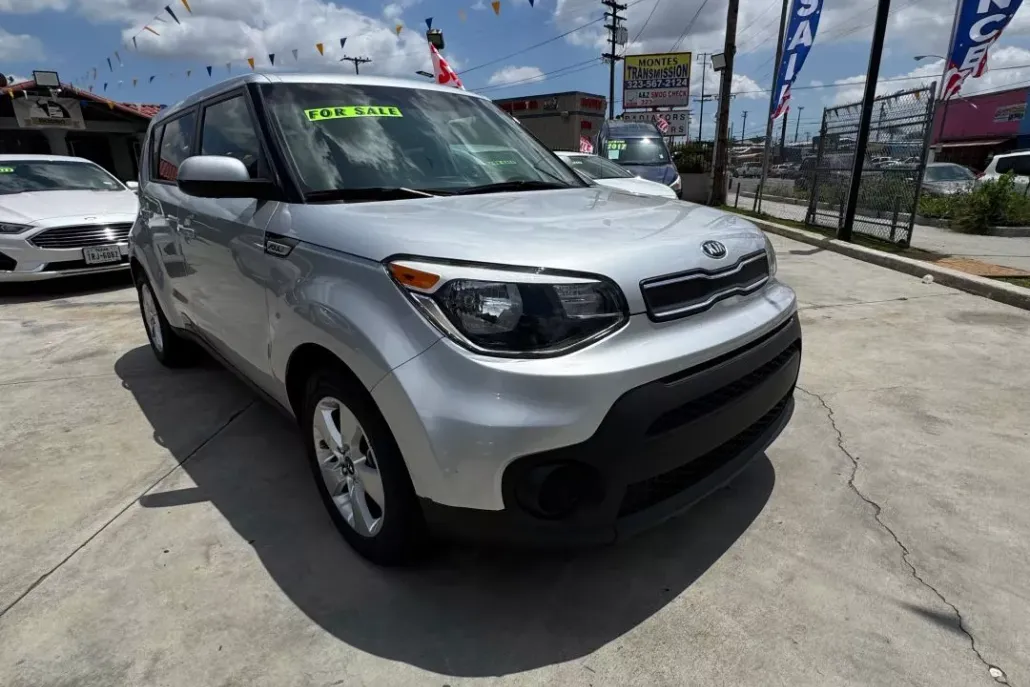 2017 Kia Soul photo 1
