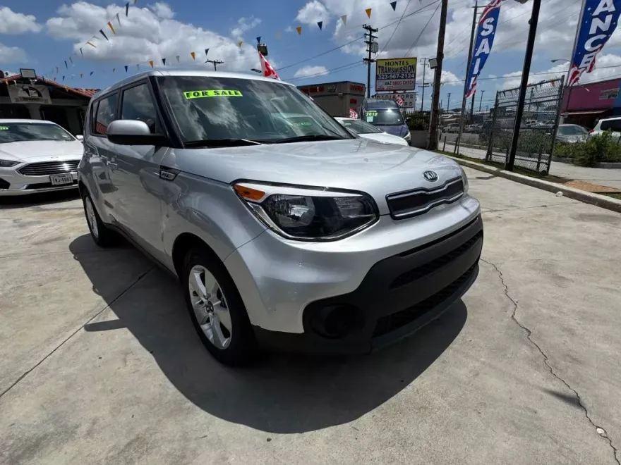 2017 Kia Soul photo 1