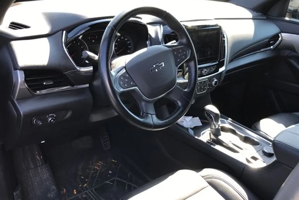 2023 Chevrolet Traverse Leather photo 1