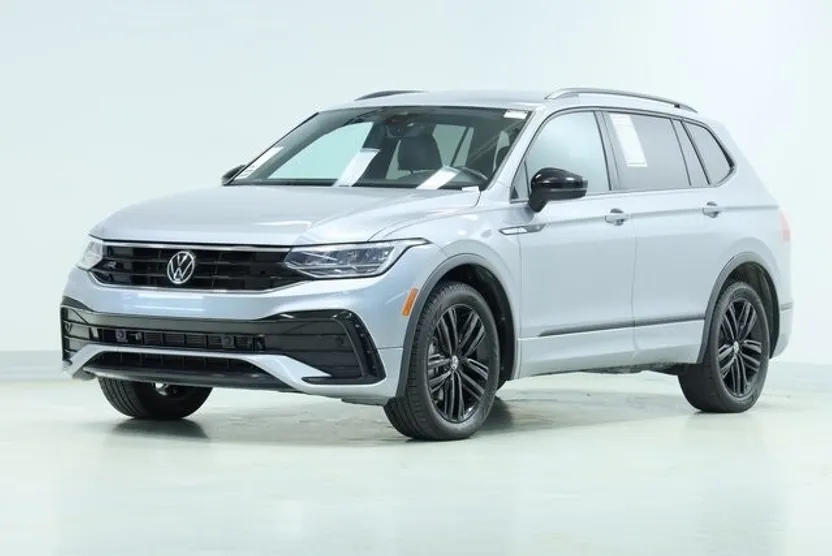 2022 Volkswagen Tiguan SE R-Line Black photo 1
