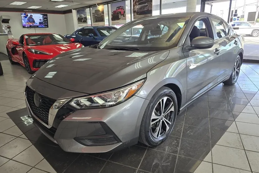 2022 Nissan Sentra SV photo 1