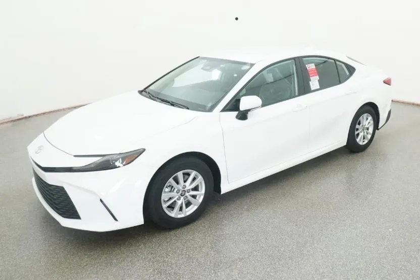 2026 Toyota Camry LE photo 1