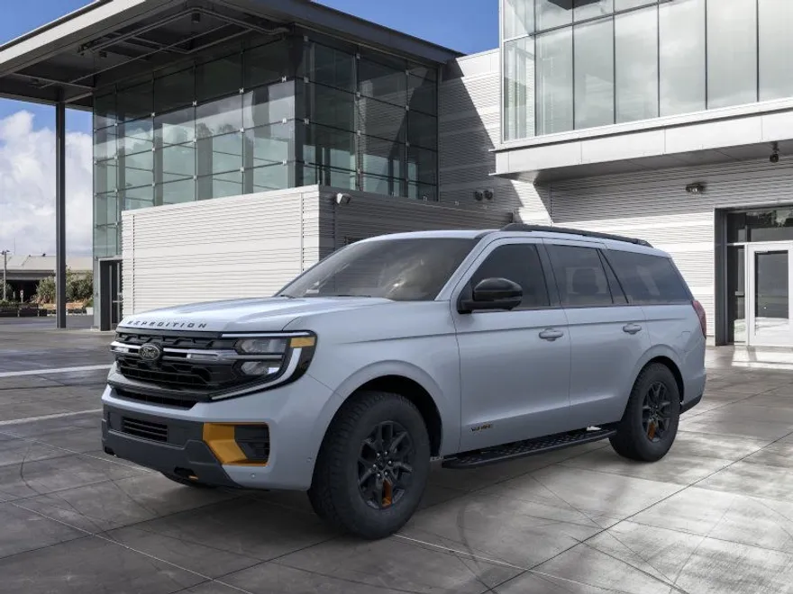 2025 Ford Expedition photo 1