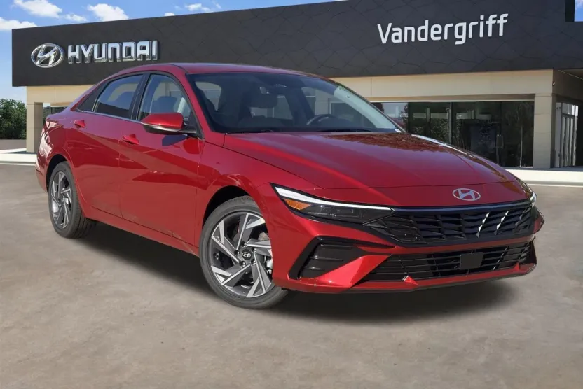 2025 Hyundai Elantra Limited photo 1