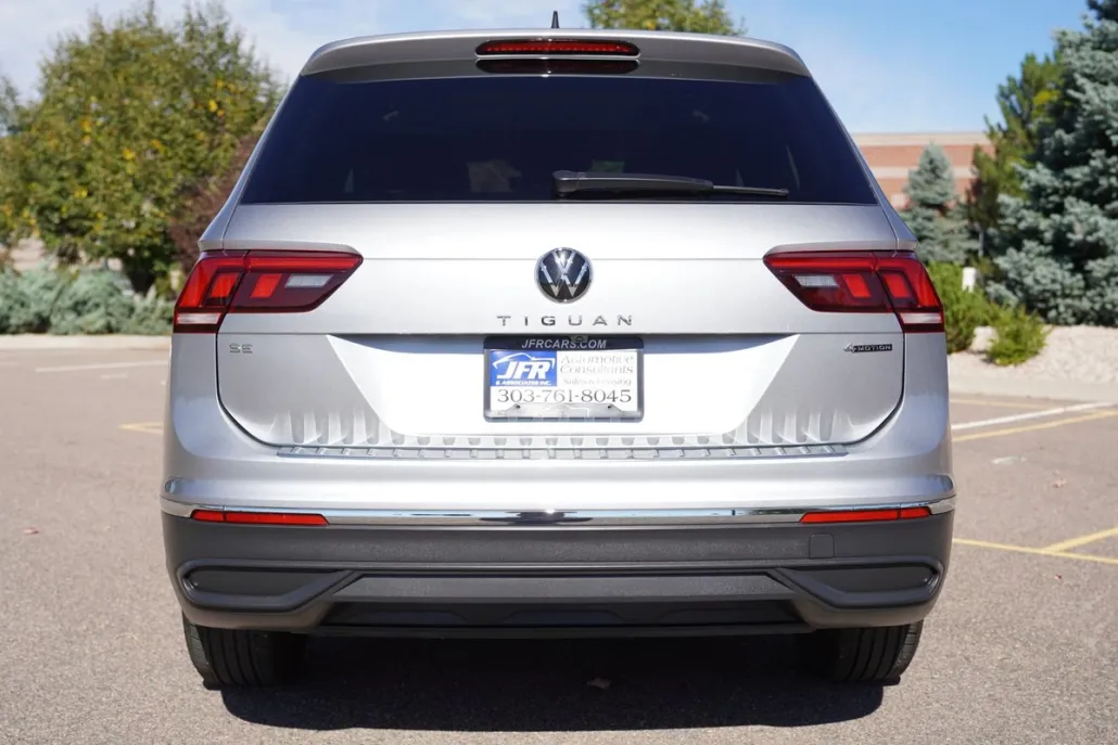 2022 Volkswagen Tiguan SE photo 1
