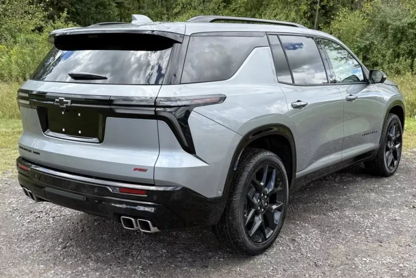 2026 Chevrolet Traverse RS photo 1