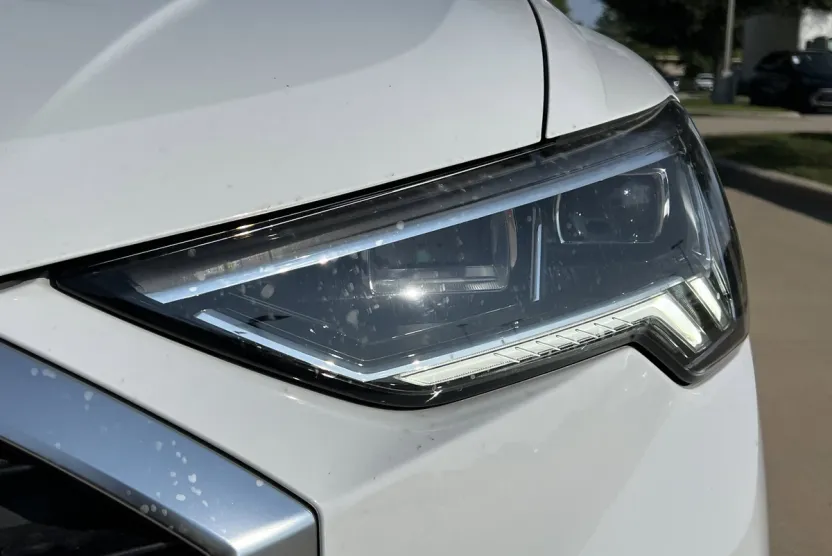 2024 Audi Q3 S line Premium Plus photo 1