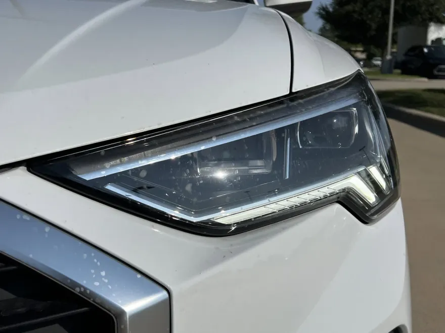 2024 Audi Q3 S line Premium Plus photo 1