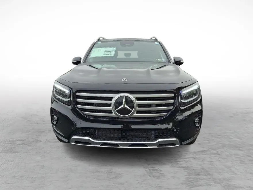 2026 Mercedes Benz GLB 250 4MATIC photo 1
